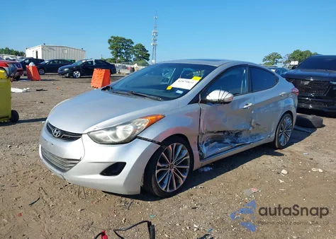 2011 Hyundai Elantra Limited (Ulsan Plant) z USA, uszkodzony, nr VIN KMHDH4AE2BU147925